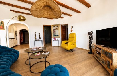 Herverkoop - Villa -
Denia - Montgó