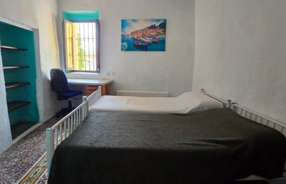 Segunda mano - Casa de pueblo  -
Polop