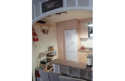 Segunda mano - Apartamento / piso -
Xirles