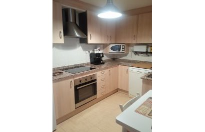 Segunda mano - Apartamento / piso -
Xirles