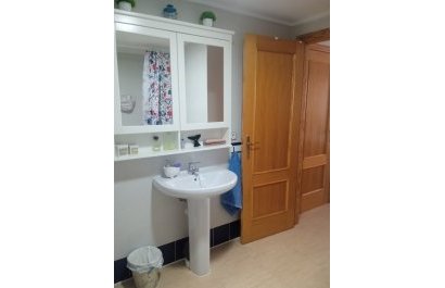 Segunda mano - Apartamento / piso -
Xirles