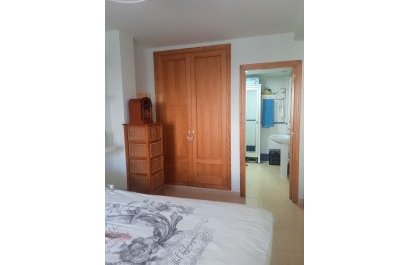 Segunda mano - Apartamento / piso -
Xirles