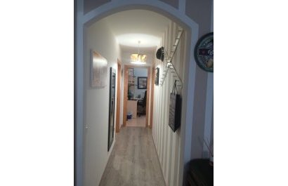 Segunda mano - Apartamento / piso -
Xirles