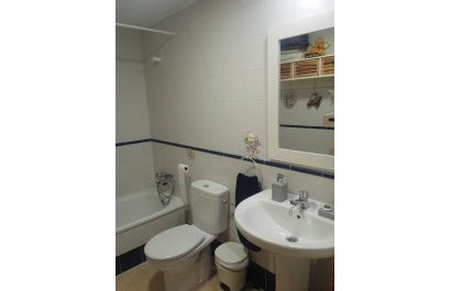 Segunda mano - Apartamento / piso -
Xirles