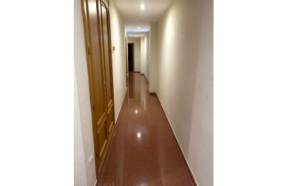 Segunda mano - Apartamento / piso -
Villena