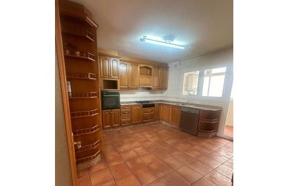 Segunda mano - Apartamento / piso -
Villena