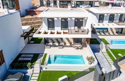 Obra nueva - Villa -
Polop - Alberca
