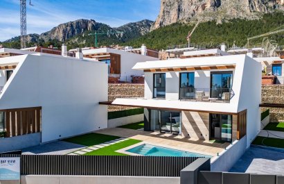 Obra nueva - Villa -
Polop - Alberca