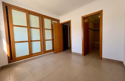 Segunda mano - Apartamento / piso -
Ondara