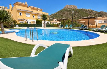 Segunda mano - Adosado -
Calpe - Zona Puerto Blanco - Maryvilla
