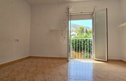 Segunda mano - Adosado -
Albir - centro