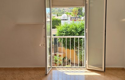 Segunda mano - Adosado -
Albir - centro