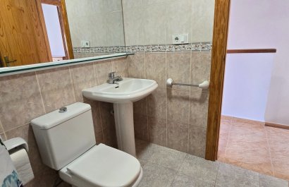 Segunda mano - Adosado -
Albir - centro