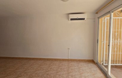 Segunda mano - Adosado -
Albir - centro