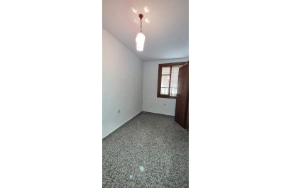 Segunda mano - Apartamento / piso -
La Nucía