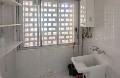 Segunda mano - Apartamento / piso -
Albir - centro