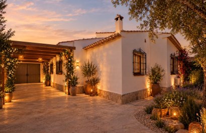 Wiederverkauf - Villa -
Denia - Montgó
