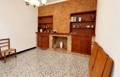 Herverkoop - Rijhuis -
Pedreguer
