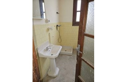 Segunda mano - Apartamento / piso -
Llauri