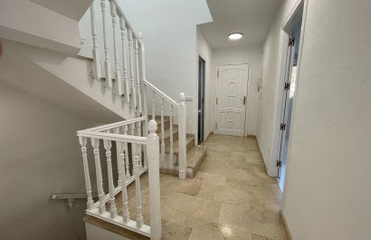 Resale - Townhouse -
Albir - center