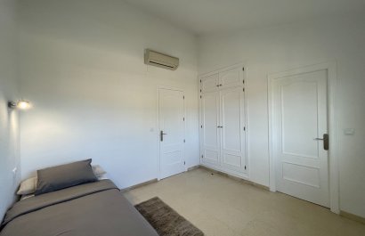 Resale - Townhouse -
Albir - center