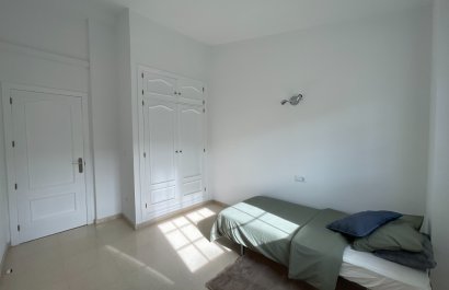 Resale - Townhouse -
Albir - center
