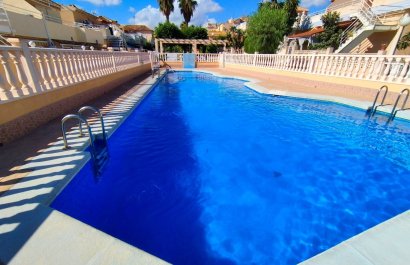 Segunda mano - Adosado -
Torrevieja - Los Balcones - Los Altos del Edén