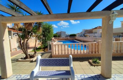 Segunda mano - Adosado -
Torrevieja - Los Balcones - Los Altos del Edén