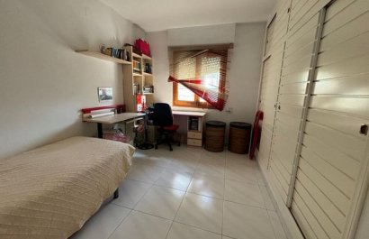 Segunda mano - Chalet -
Benidorm - Levante