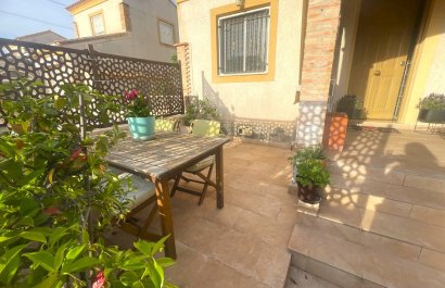 Resale - Chalet independiente -
Polop - Alberca