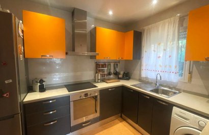 Resale - Chalet independiente -
Polop - Alberca