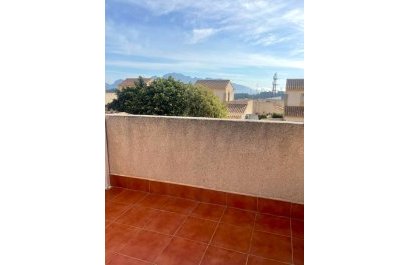 Resale - Chalet independiente -
Polop - Alberca