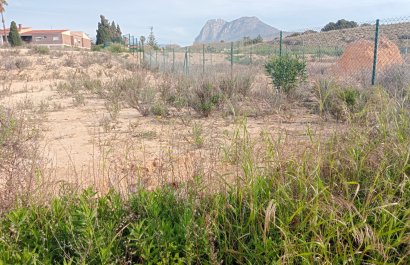 Terreno - Terreno de uso terciario en Villajoyosa (Costa Blanca)