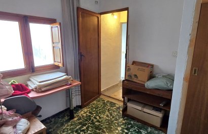 Resale - Casa de pueblo  -
Gata de Gorgos