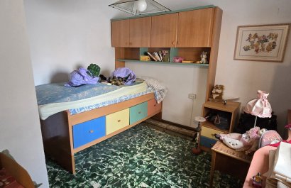 Resale - Casa de pueblo  -
Gata de Gorgos