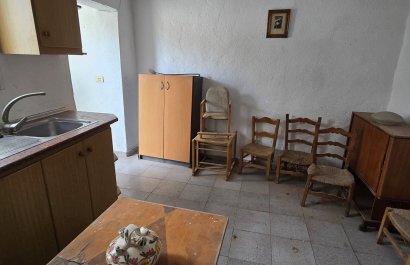 Resale - Casa de pueblo  -
Gata de Gorgos