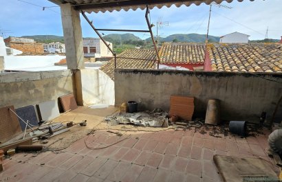 Resale - Casa de pueblo  -
Gata de Gorgos