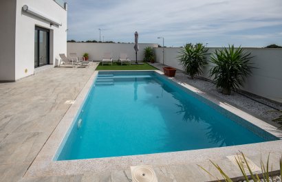 New Build - Chalet independiente -
Pilar de la Horadada - Pinar de Campoverde
