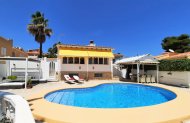 Segunda mano - Chalet -
Moraira - centro