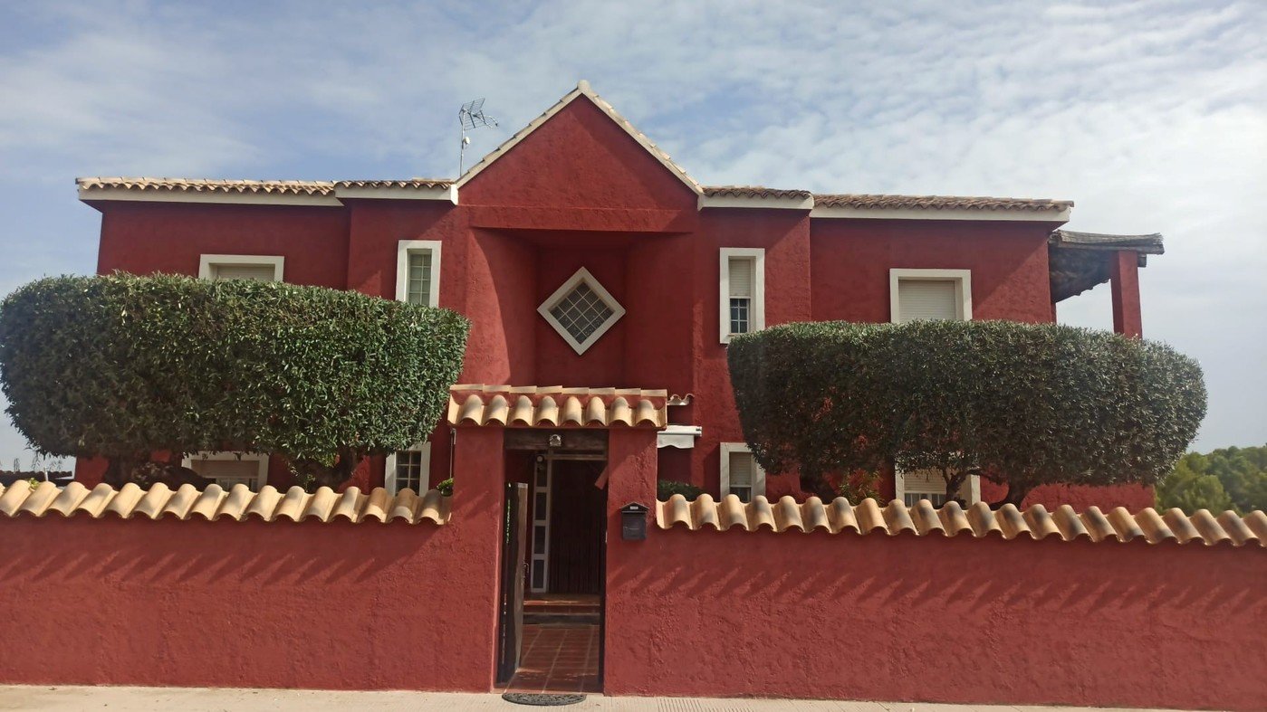Verkoop. Casa in La Nucia
